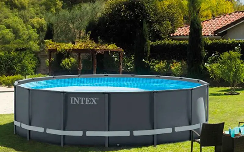 Hoe past een Intex zwembad bij jouw tuin design?